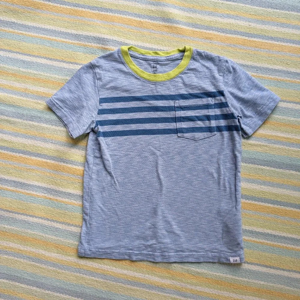 GAP blue striped pocket tee size 5T